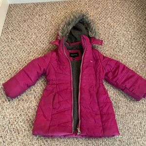 NWOT Calvin Klein Girls Puffer Coat Size 3T